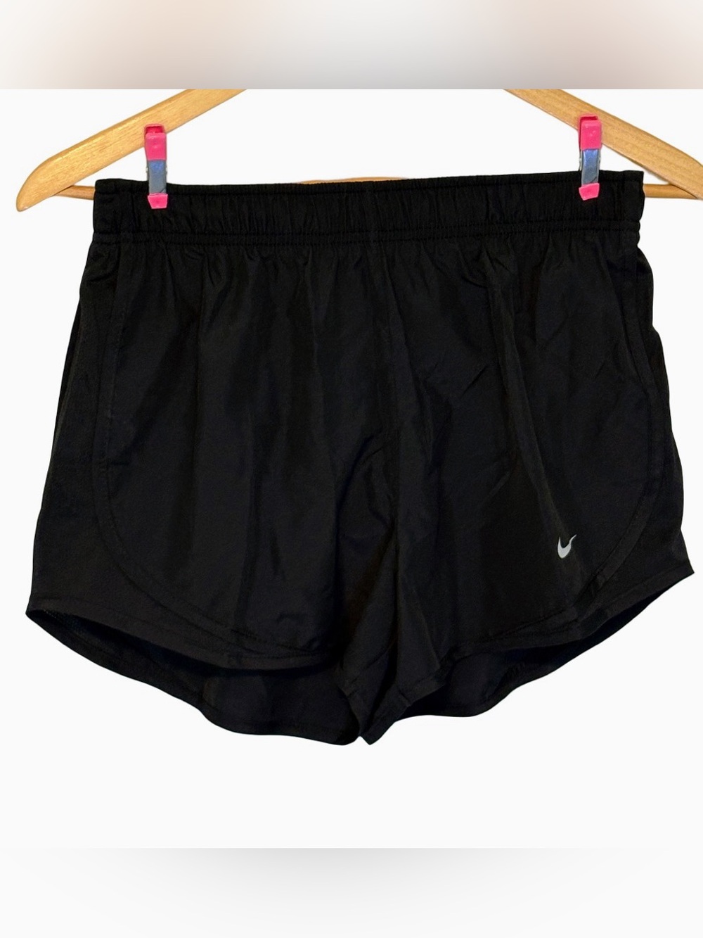 NWT Women’s S Nike Tempo Dri-FIT Mid-rise 3” Brief-lined Shorts Black